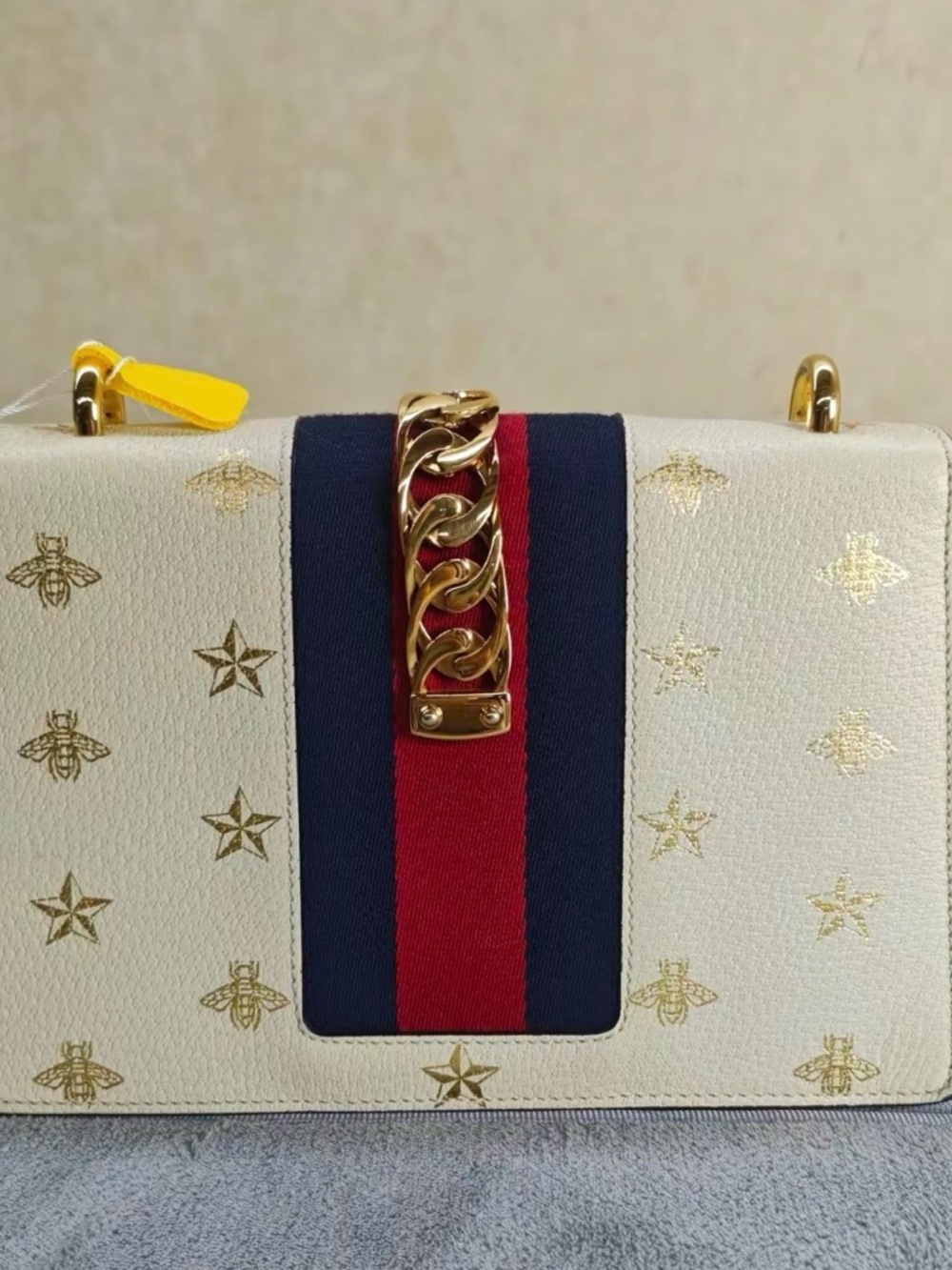 Gucci White Shoulder Bag with Navy & Red Web and Gold Hardware - Picture 4 of 7